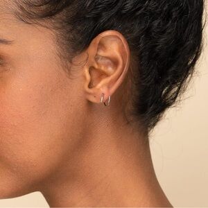 Mejuri 14K White Gold Spiral Earrings